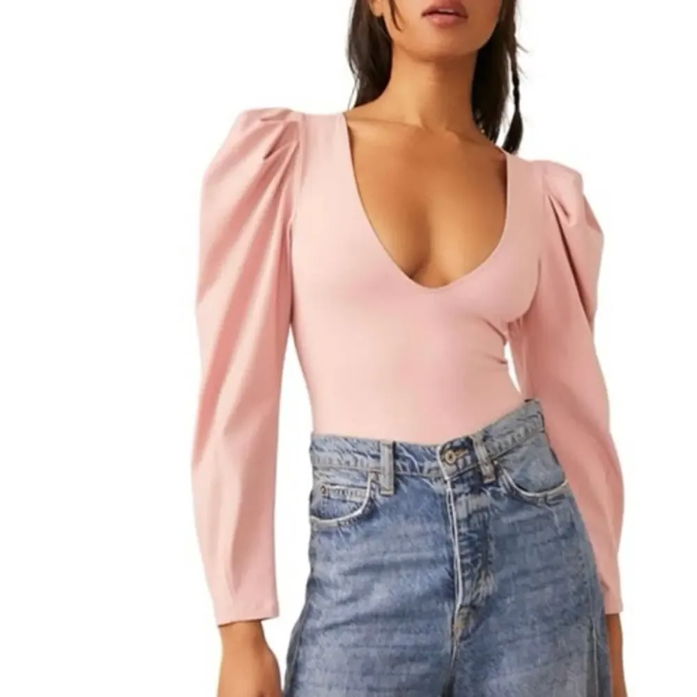 Free People Va Va Voop Long Sleeve Bodysuit in Pink Rose Size S